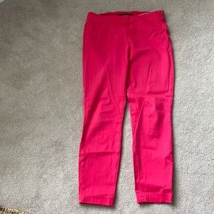 JBrand pink Capri with side zipper